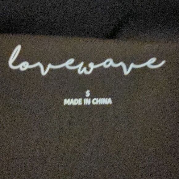 š¤©Love wave black athleticĀ Capri pants sizeā small𤩠2āforā$20 - Picture 2 of 5